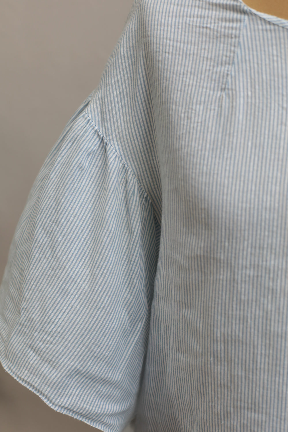Pomandère Flutter Sleeve Blouse