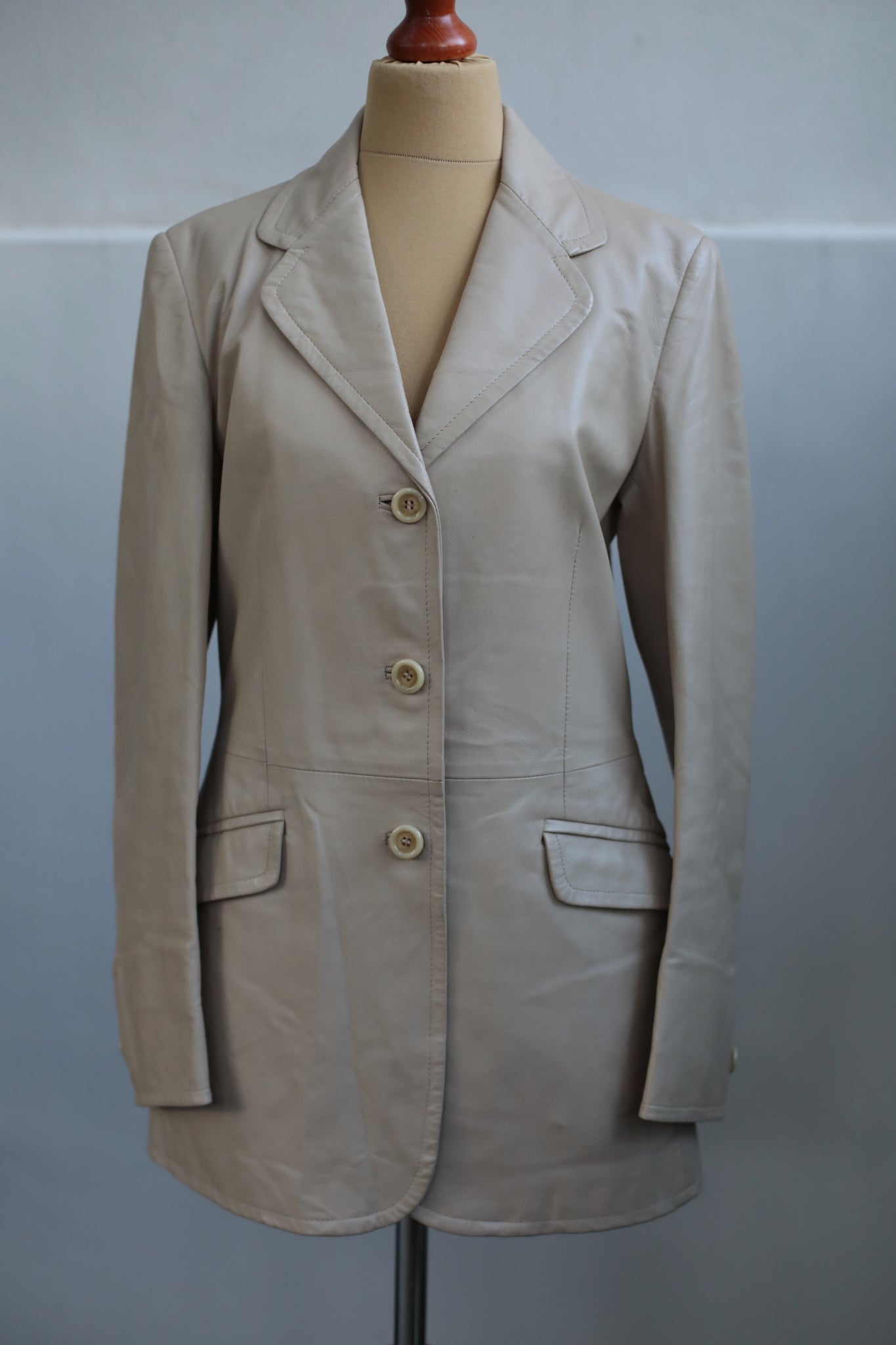 Vintage 90s Cream Leather Jacket